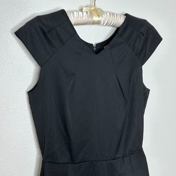 Alice + Olivia  Wool Blend Cap Sleeve Dress Size 0 Black Pinstripe Career Office - Picture 3 of 9